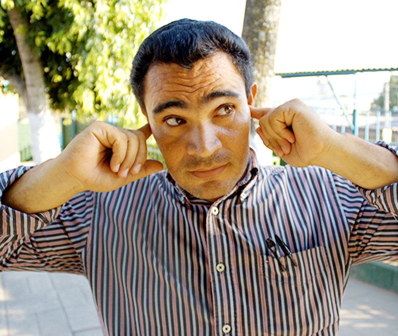 “A los niños les encantan los libros”, entrevista con Alberto Pocasangre, ganador del primer Concurso Centroamericano de Literatura Infantil 2013.