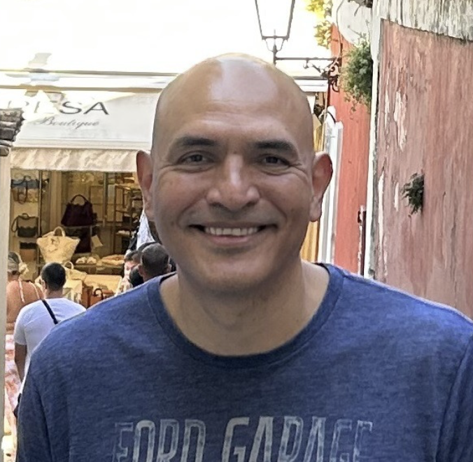 Agustín Montes reivindica una literatura infantil sin fórmulas edulcoradas: “nos gusta tener libros que den al lector la ‘bofetada’ descrita por Aidan Chambers.”